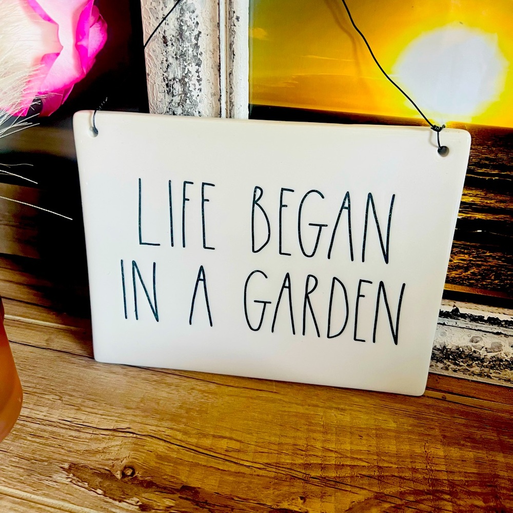 Rae Dunn life began in a garden ceramic sign
